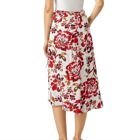 LOVERS AND FRIENDS Red Floral Printed Wrap Midi Skirt - Picture 2 of 14